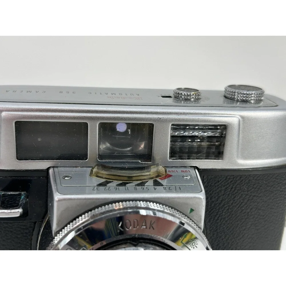 Vintage Kodak Automatic 35B Camera 35mm Film Point Shoot